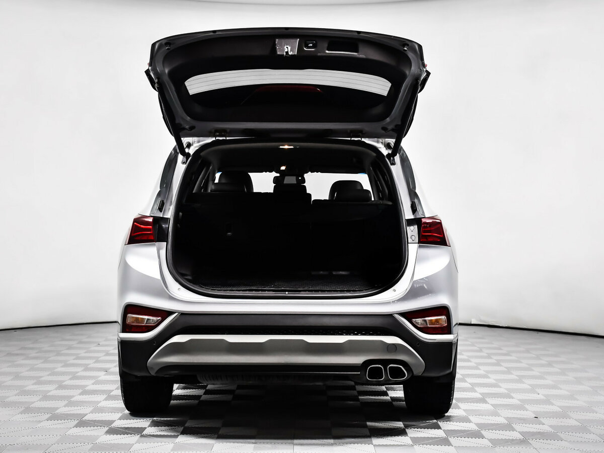 Hyundai Santa Fe с пробегом — 2018 год. Фото: #15