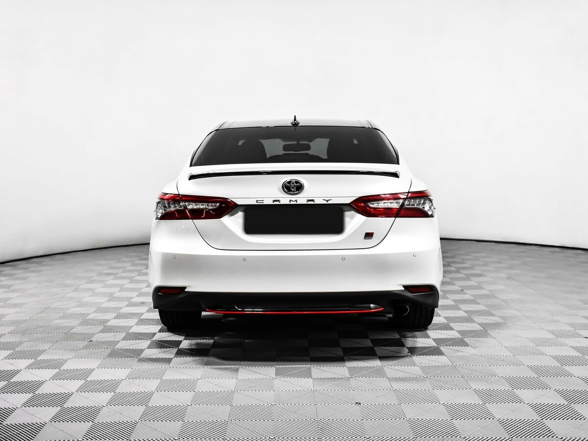 Toyota Camry с пробегом — 2021 год. Фото: #4