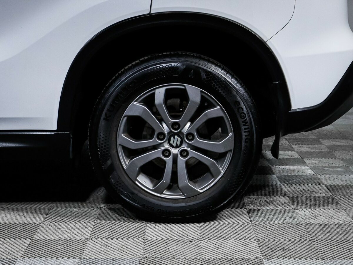 Suzuki Vitara с пробегом — 2016 год. Фото: #11