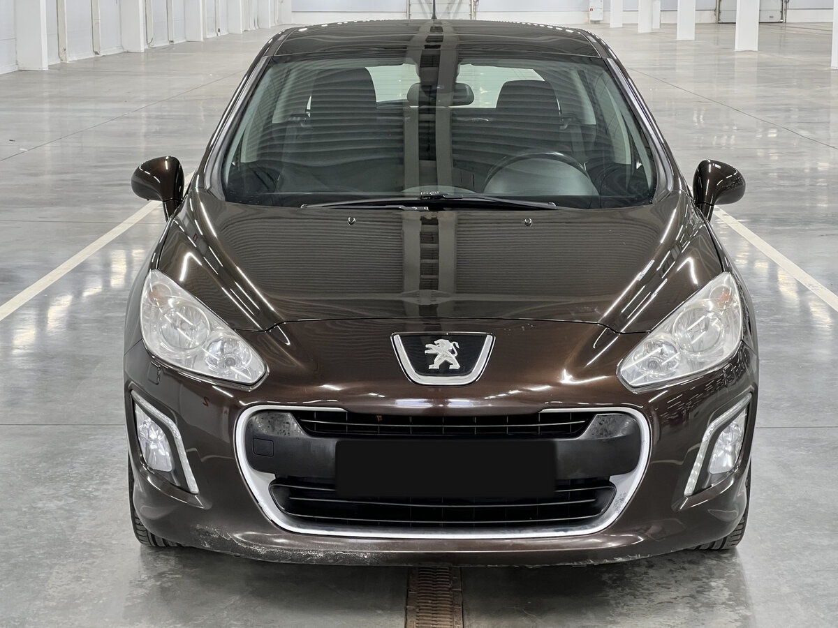 Peugeot 308 с пробегом — 2012 год. Фото: #1