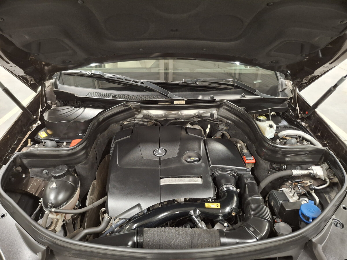 Mercedes-Benz GLK-Класс с пробегом — 2014 год. Фото: #8