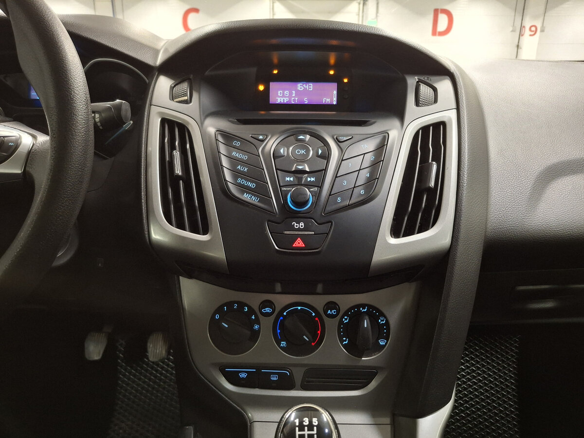 Ford Focus с пробегом — 2012 год. Фото: #14