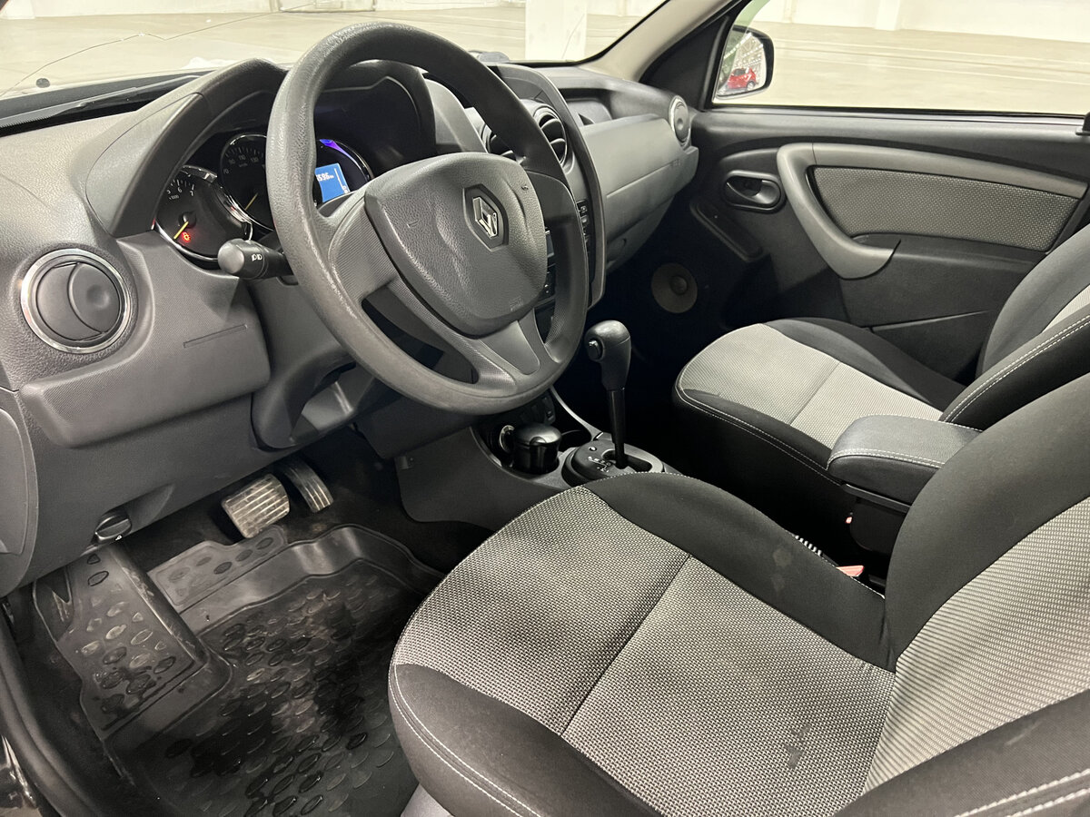 Renault Duster с пробегом — 2016 год. Фото: #13