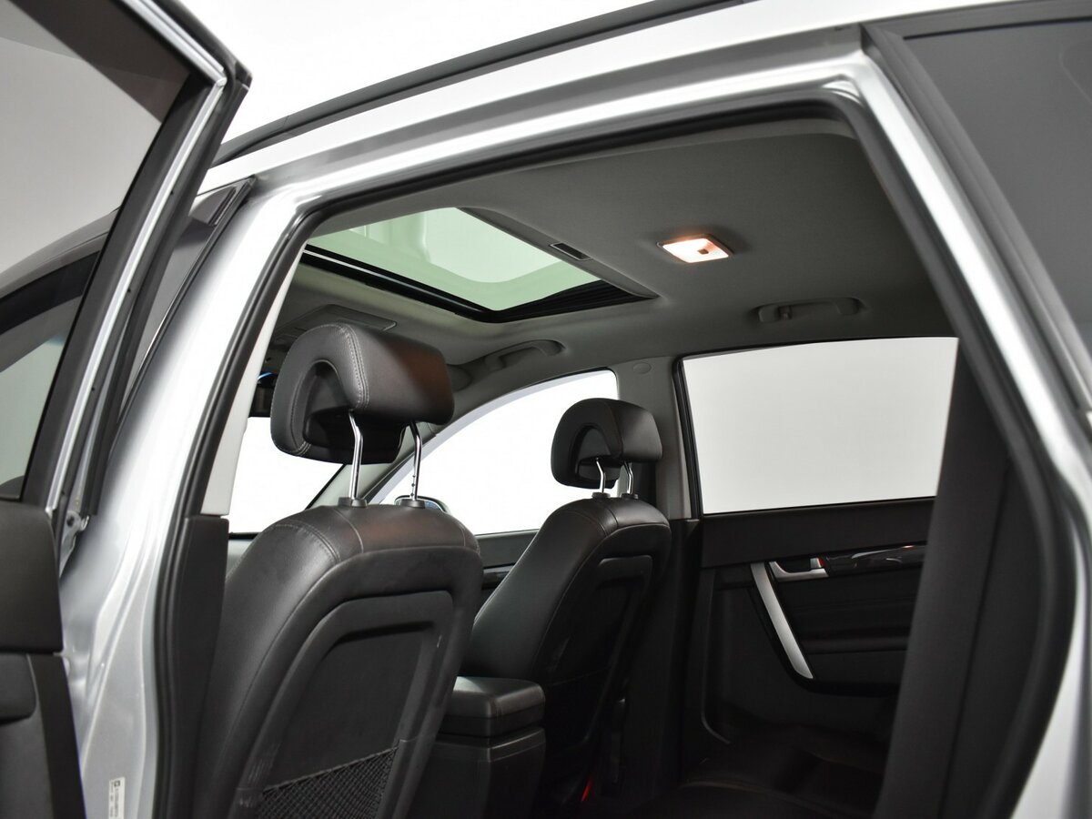 Chevrolet Captiva с пробегом — 2013 год. Фото: #9