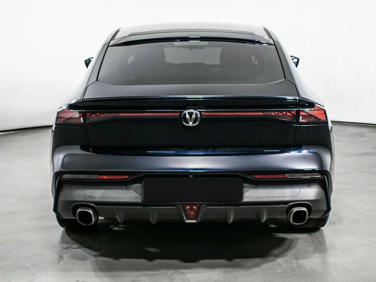 Changan UNI-V с пробегом — 2023 год. Фото: #5