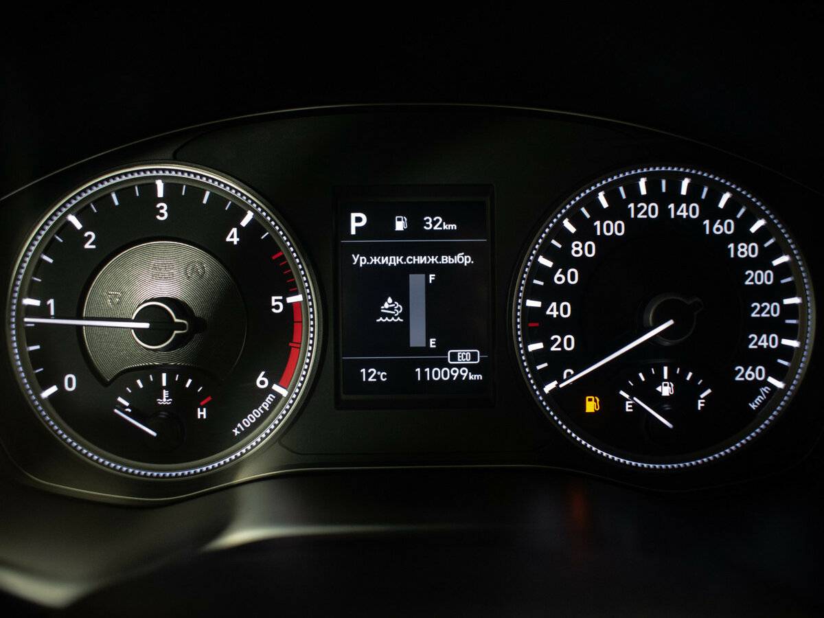 Hyundai Santa Fe с пробегом — 2018 год. Фото: #12