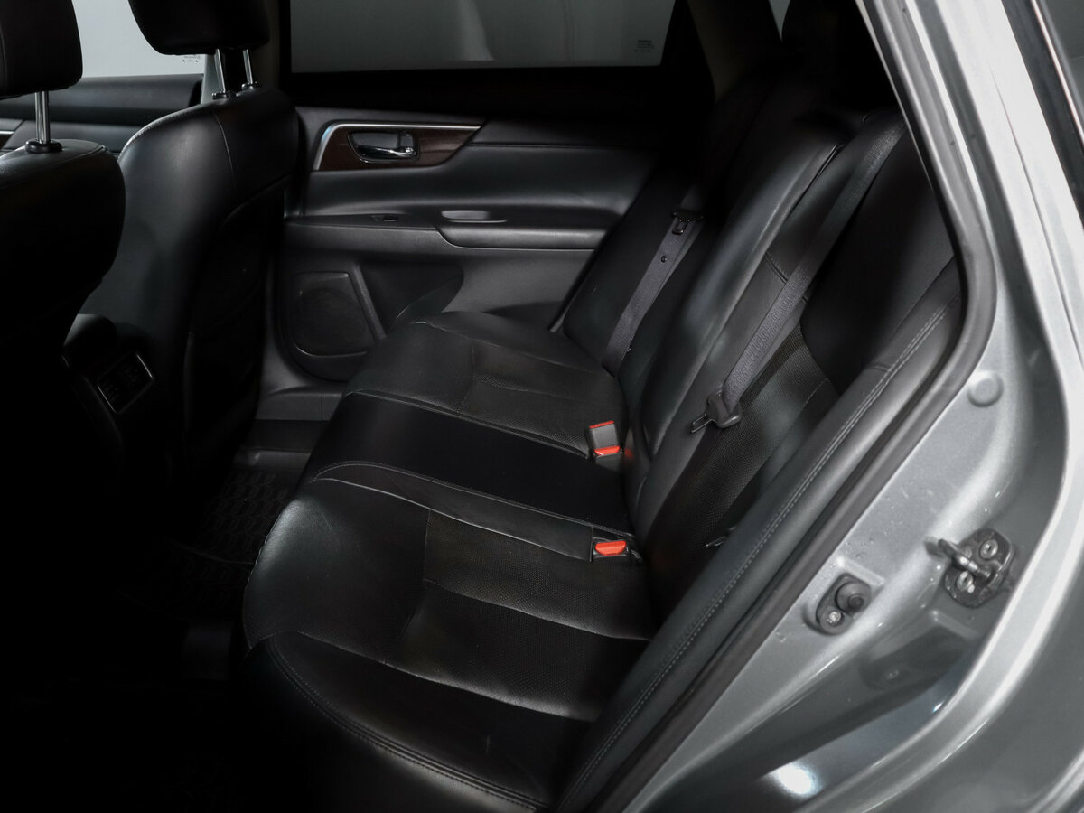 Nissan Teana с пробегом — 2014 год. Фото: #9