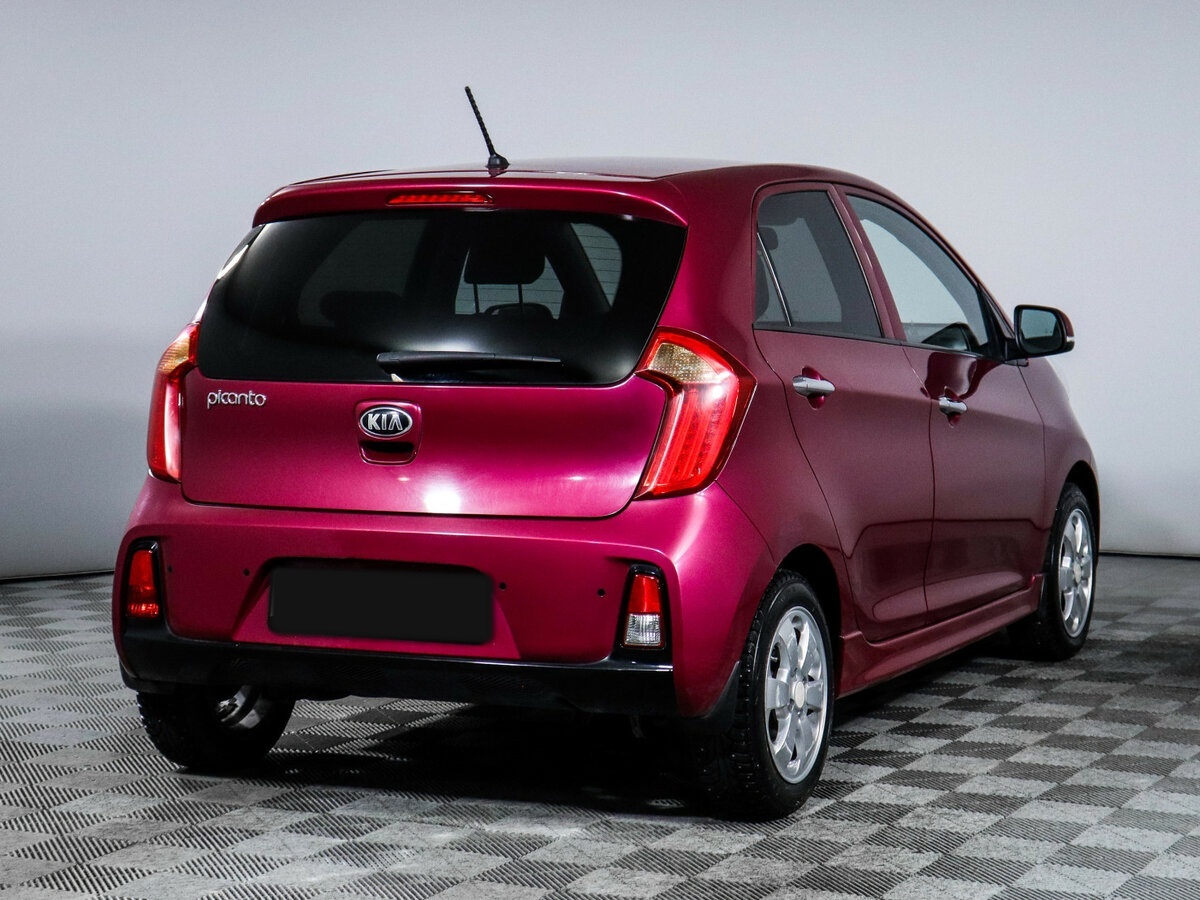 Kia Picanto с пробегом — 2015 год. Фото: #3