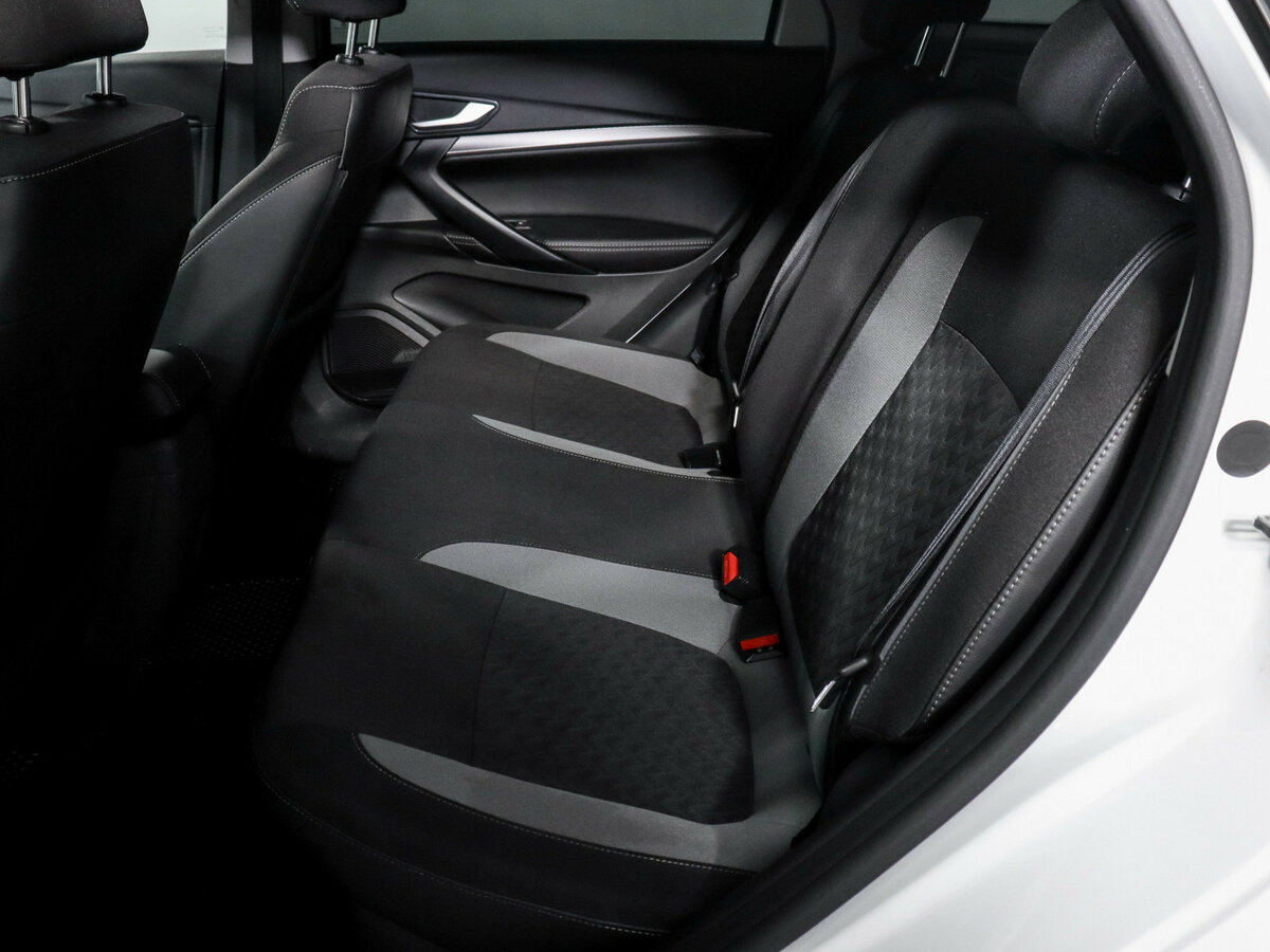 Lada (ВАЗ) Vesta с пробегом — 2024 год. Фото: #7