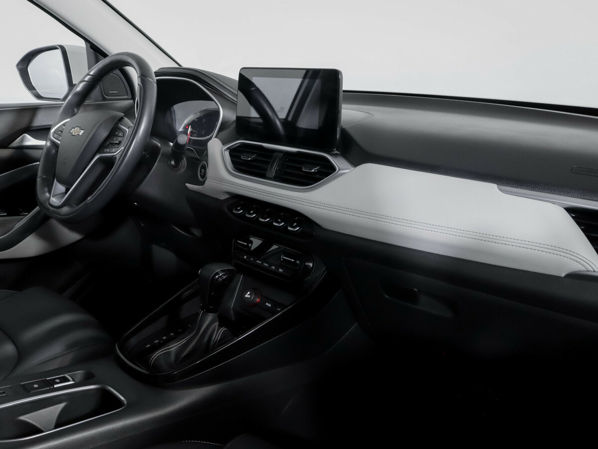 Chevrolet Captiva с пробегом — 2022 год. Фото: #8