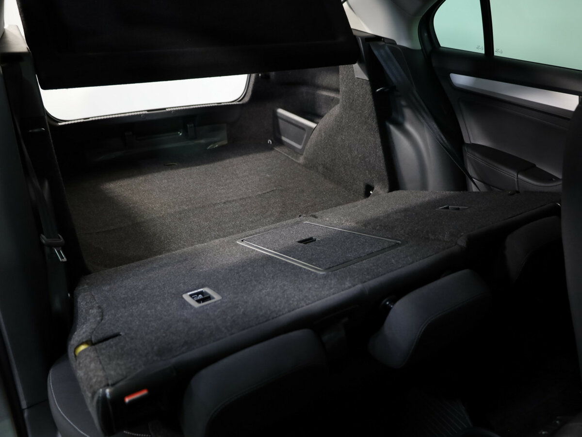 Skoda Rapid с пробегом — 2020 год. Фото: #26