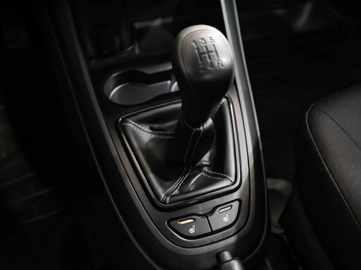 Lada (ВАЗ) Vesta с пробегом — 2018 год. Фото: #14