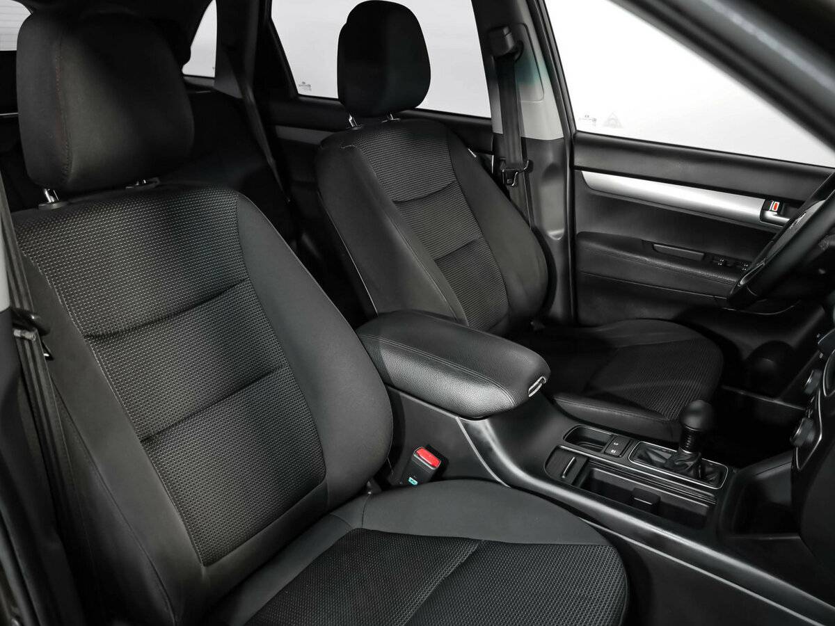 Kia Sorento с пробегом — 2013 год. Фото: #17