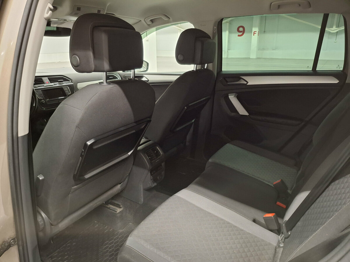 Volkswagen Tiguan с пробегом — 2017 год. Фото: #11