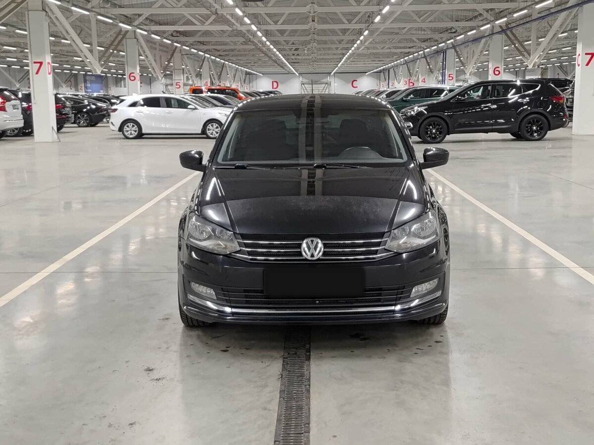 Volkswagen Polo с пробегом — 2016 год. Фото: #1