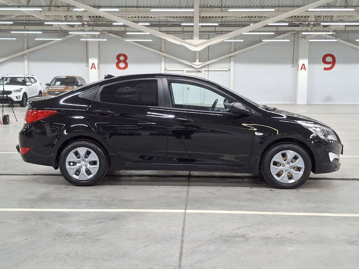 Hyundai Solaris с пробегом — 2016 год. Фото: #3