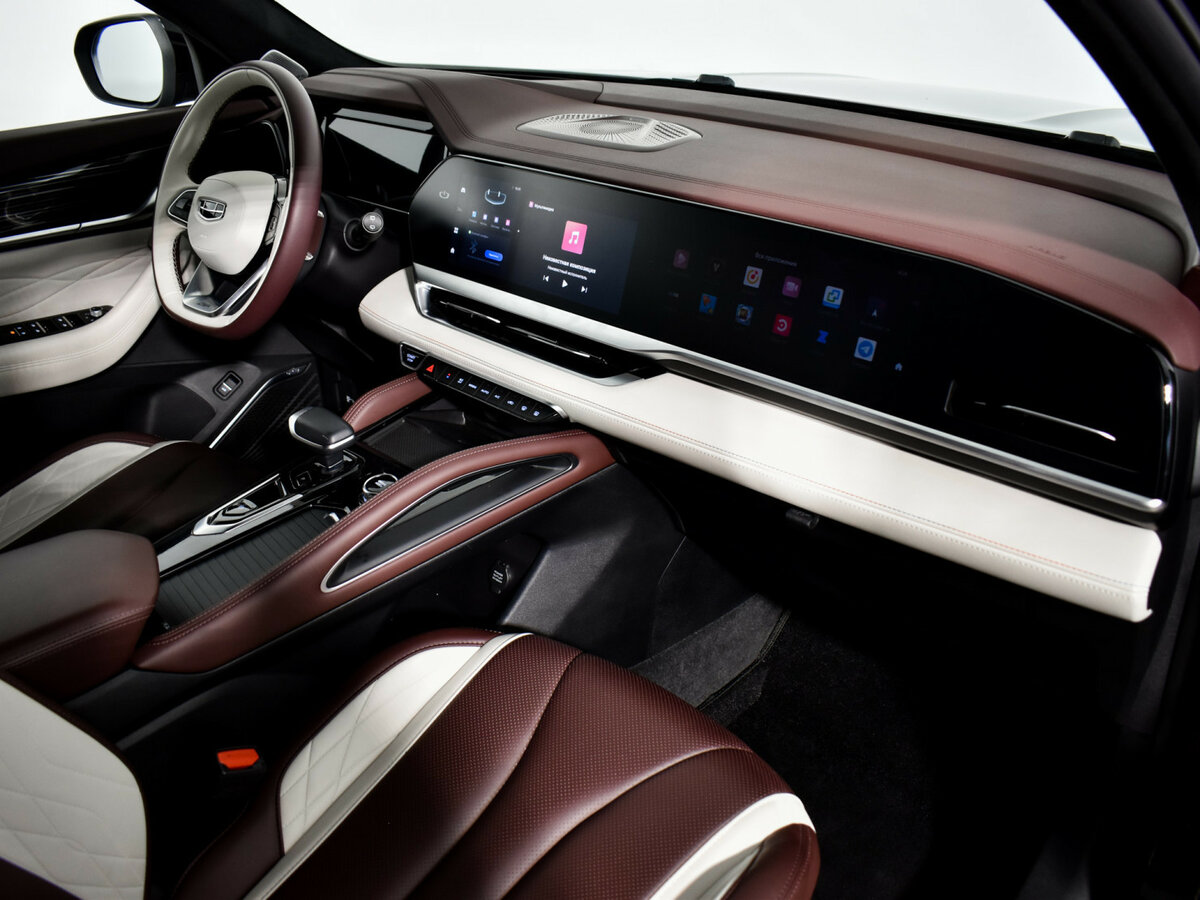 Geely Monjaro с пробегом — 2023 год. Фото: #11