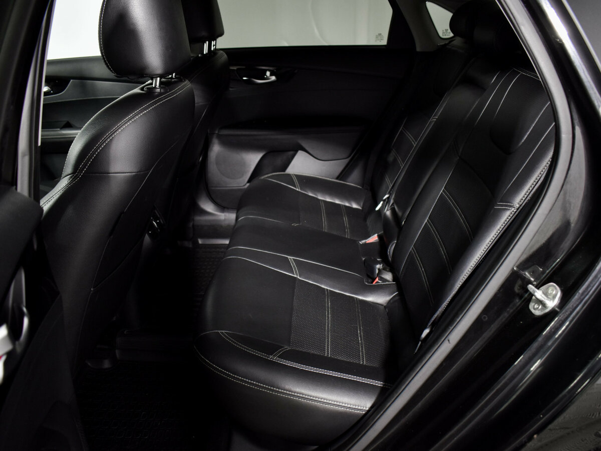 Kia Cerato с пробегом — 2019 год. Фото: #10