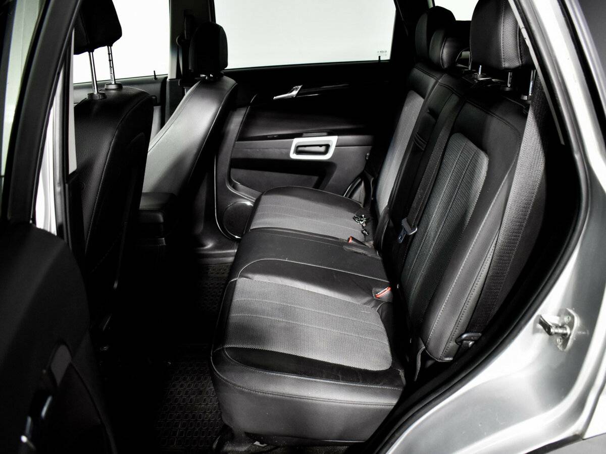 Opel Antara с пробегом — 2013 год. Фото: #10