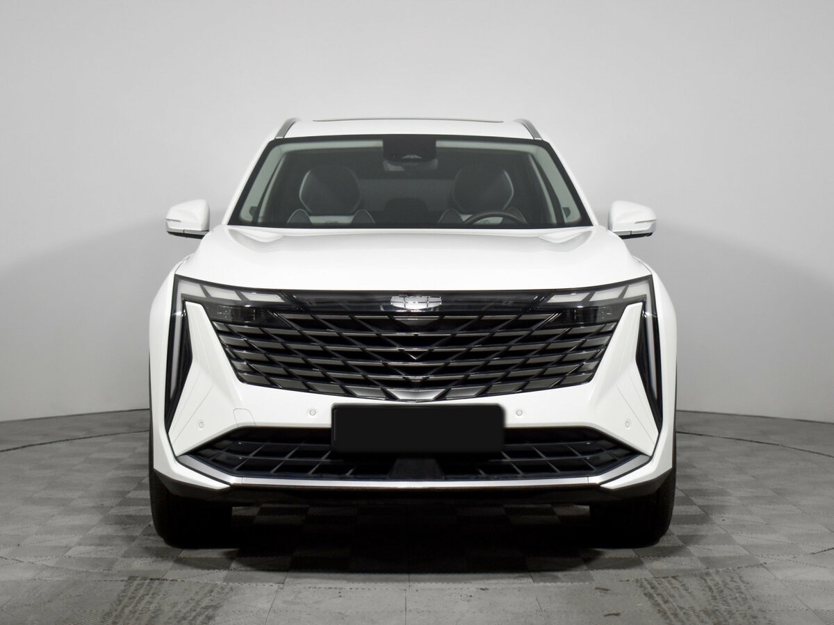 Geely Atlas с пробегом — 2024 год. Фото: #1