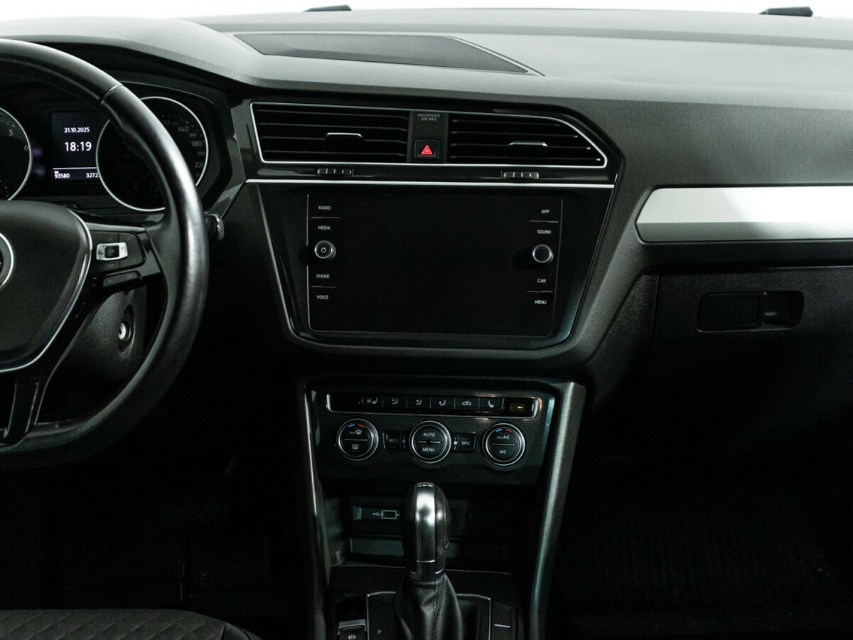 Volkswagen Tiguan с пробегом — 2019 год. Фото: #12