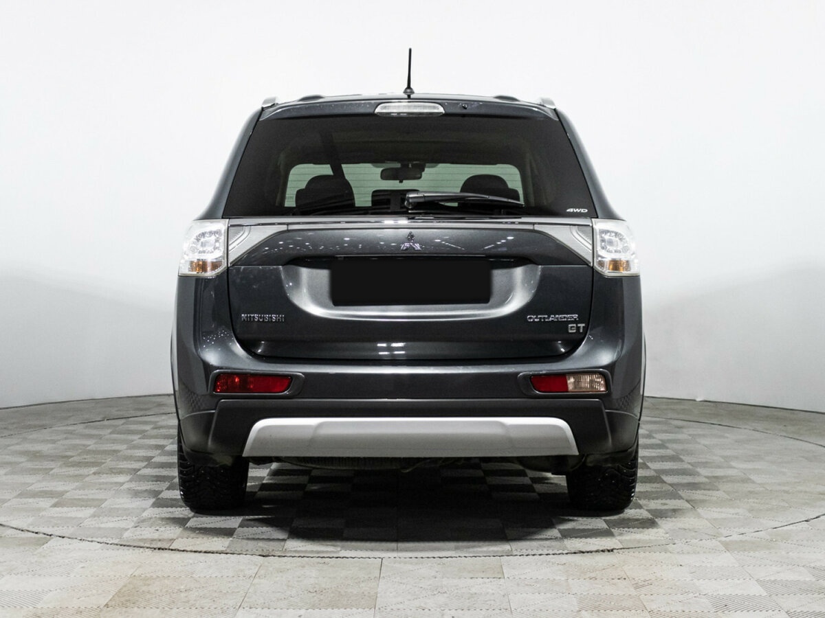 Mitsubishi Outlander с пробегом — 2014 год. Фото: #5