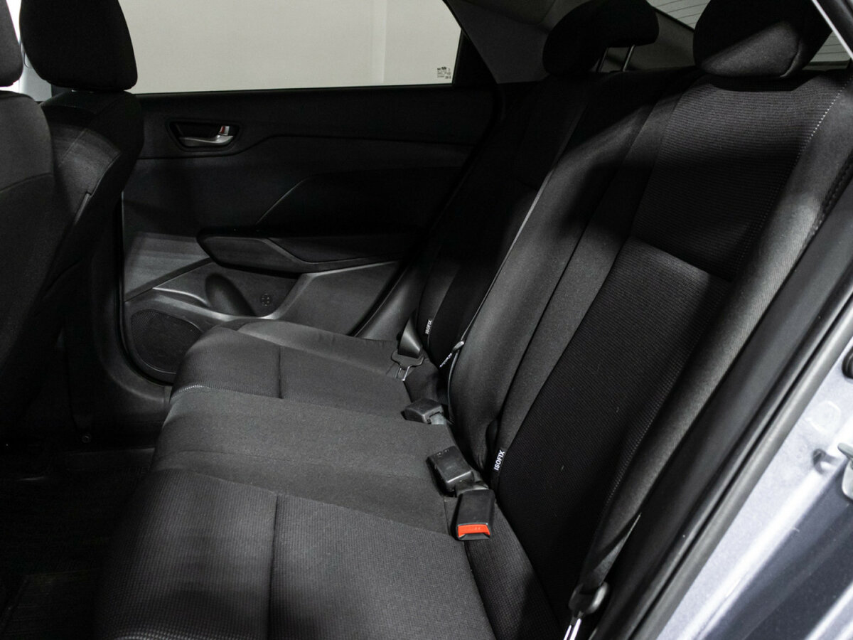 Hyundai Solaris с пробегом — 2018 год. Фото: #9