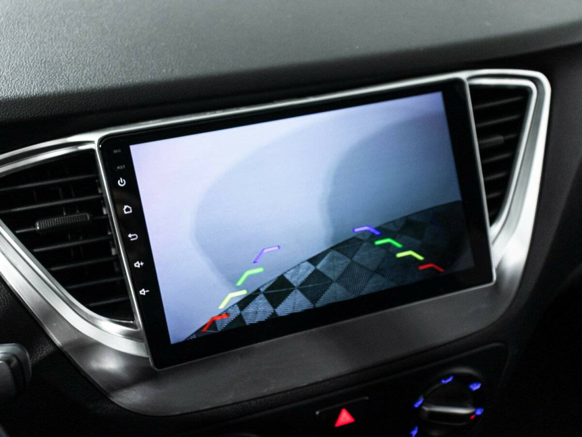 Hyundai Solaris с пробегом — 2018 год. Фото: #14