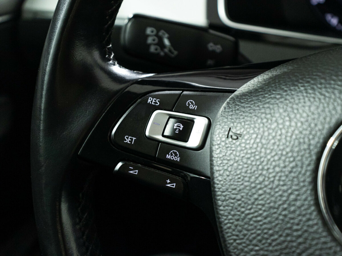 Volkswagen Passat с пробегом — 2017 год. Фото: #17