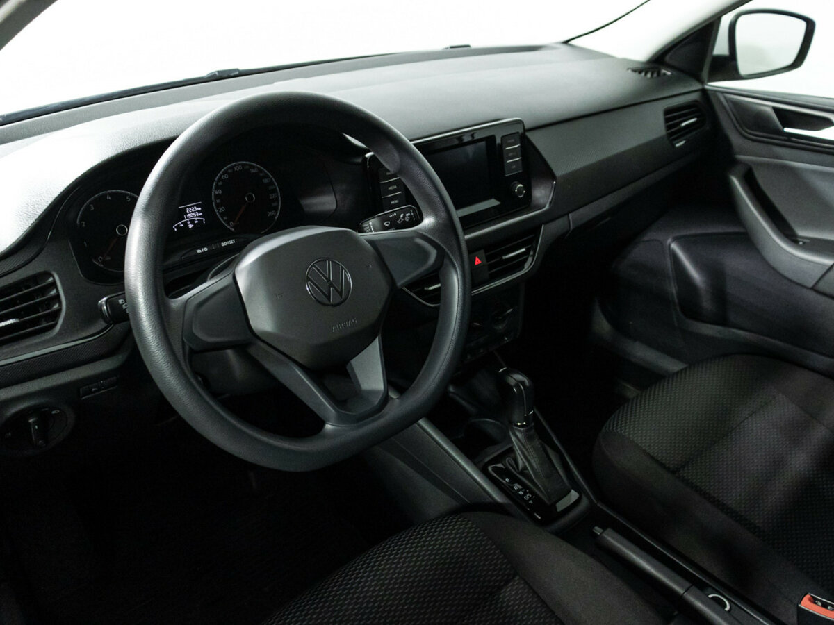 Volkswagen Polo с пробегом — 2021 год. Фото: #10