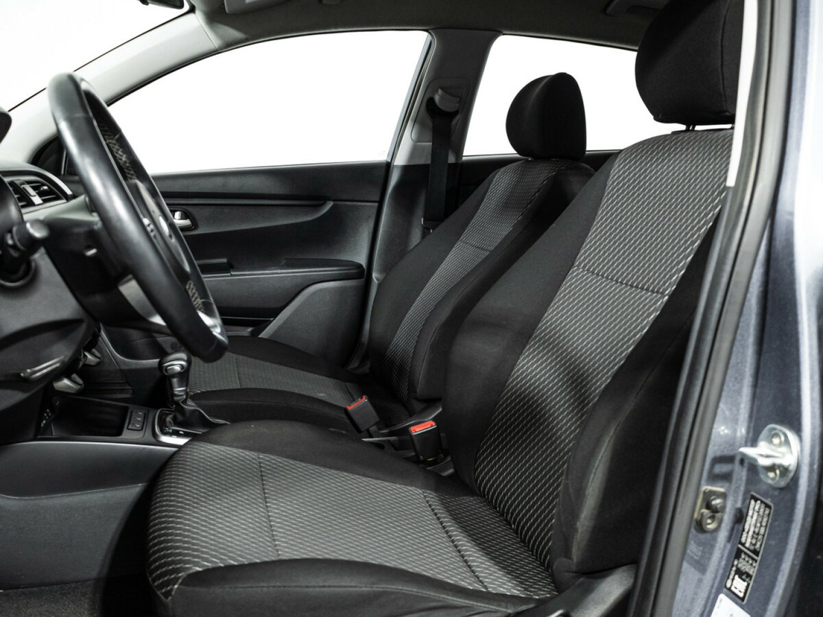Kia Rio с пробегом — 2020 год. Фото: #13