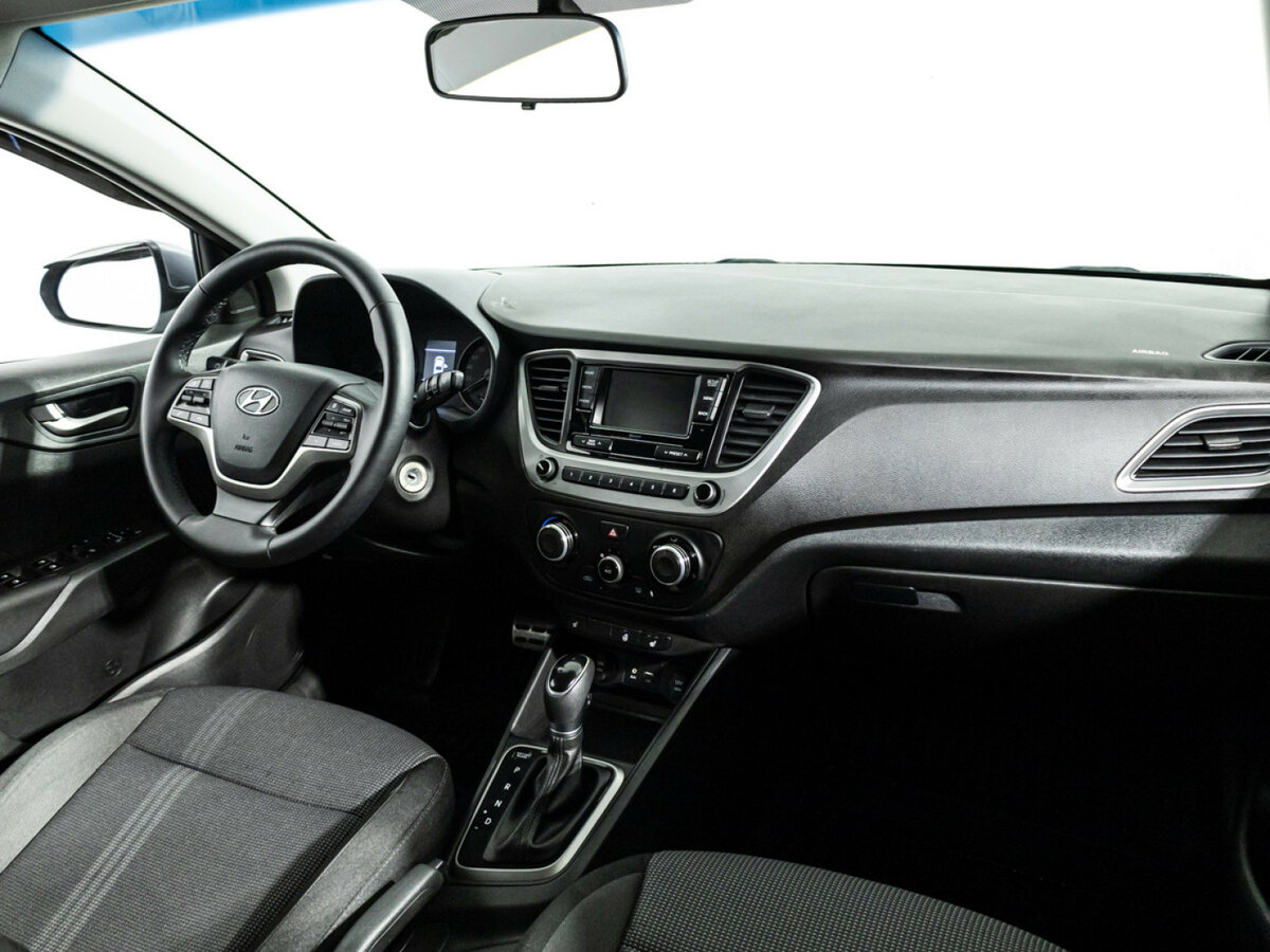 Hyundai Solaris с пробегом — 2017 год. Фото: #8