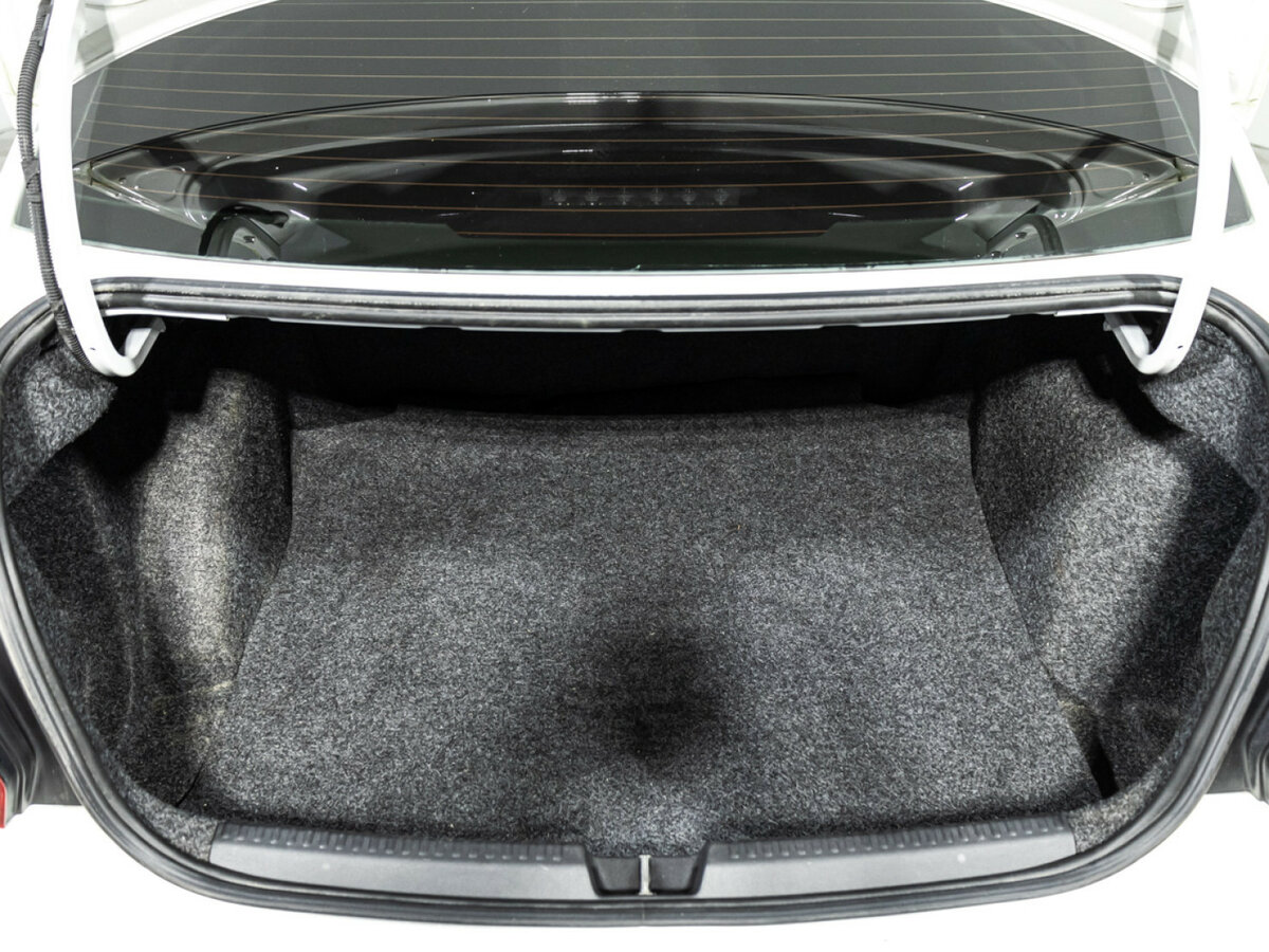 Volkswagen Polo с пробегом — 2019 год. Фото: #15