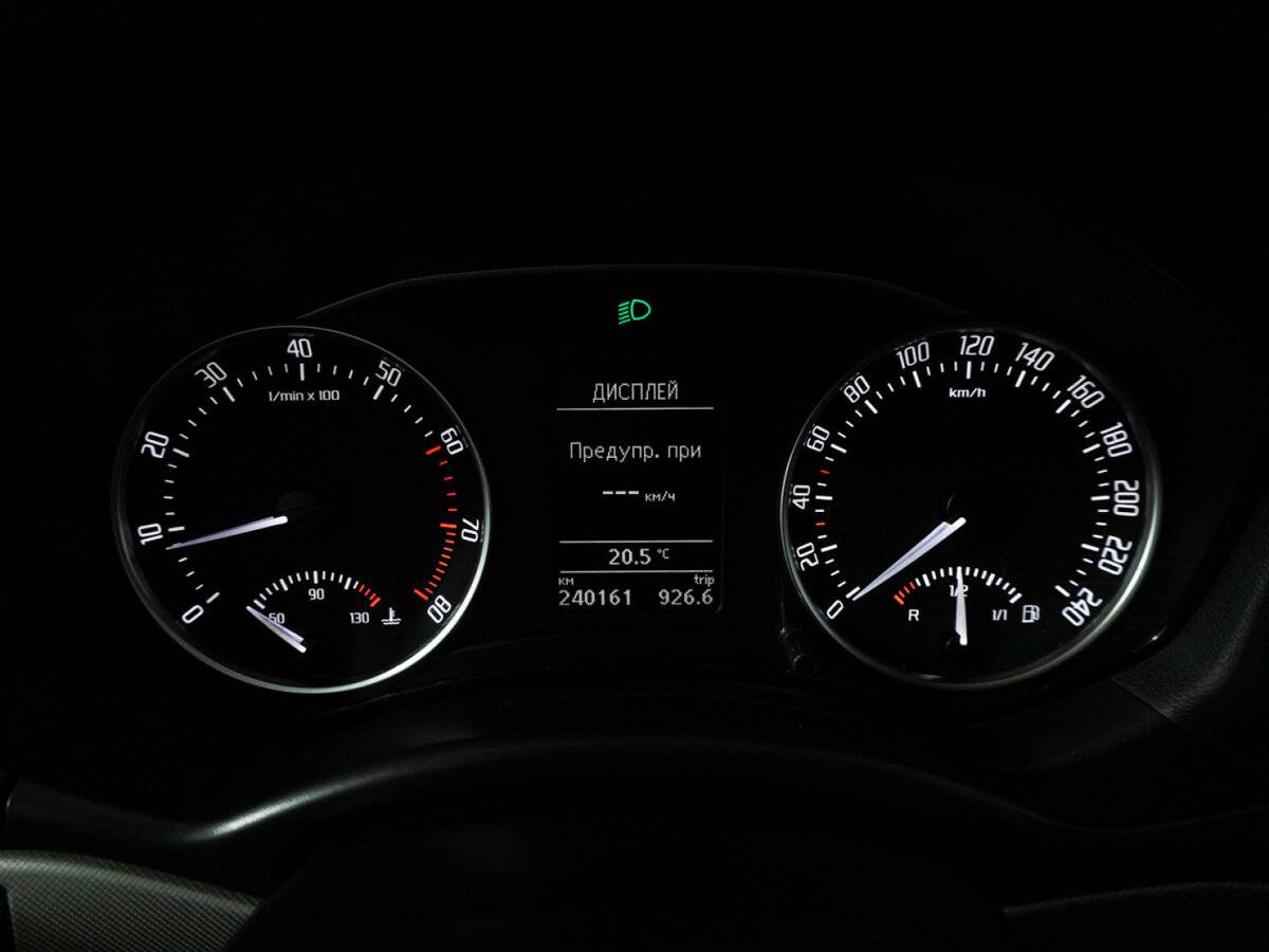 Skoda Octavia с пробегом — 2012 год. Фото: #11