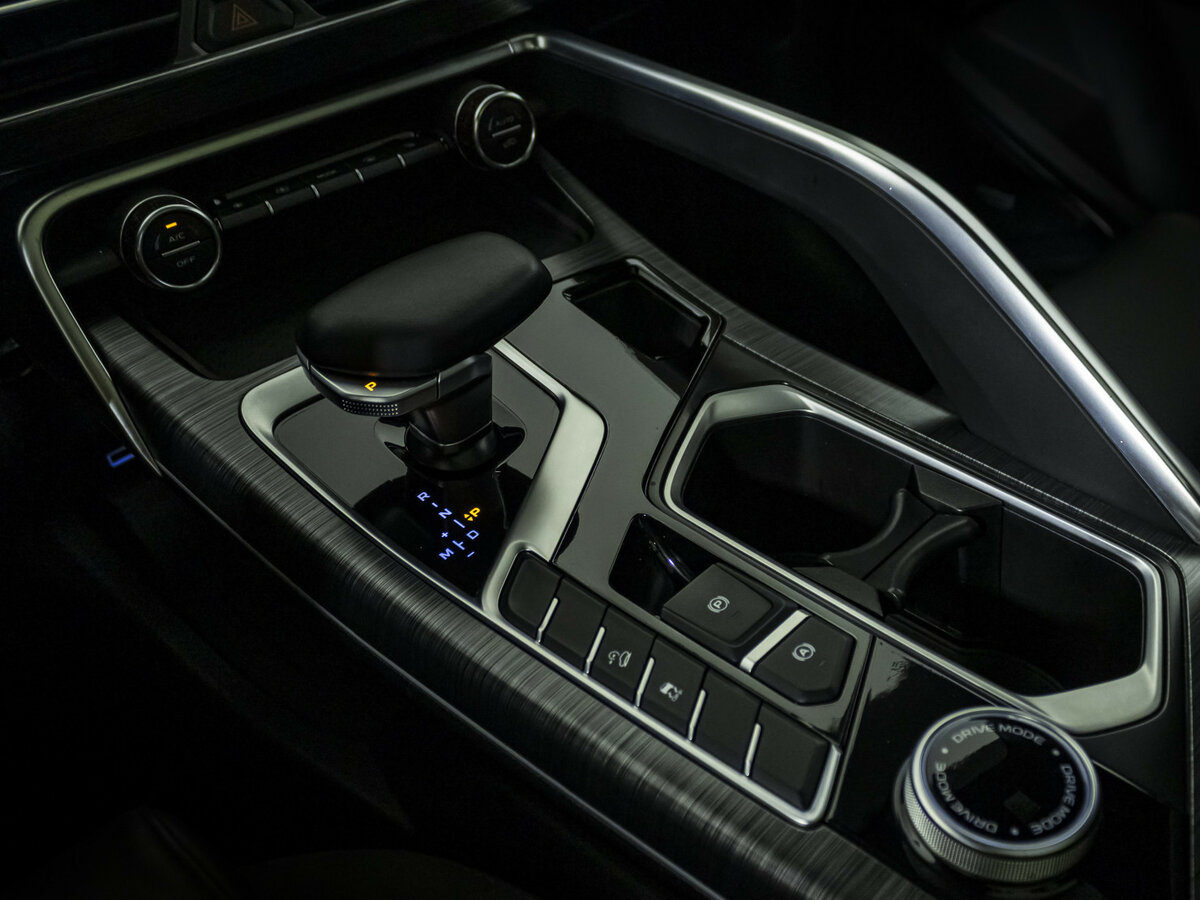 Geely Tugella с пробегом — 2023 год. Фото: #15