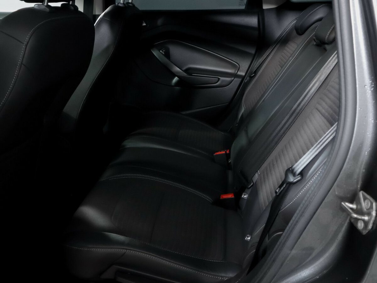 Ford Kuga с пробегом — 2017 год. Фото: #9