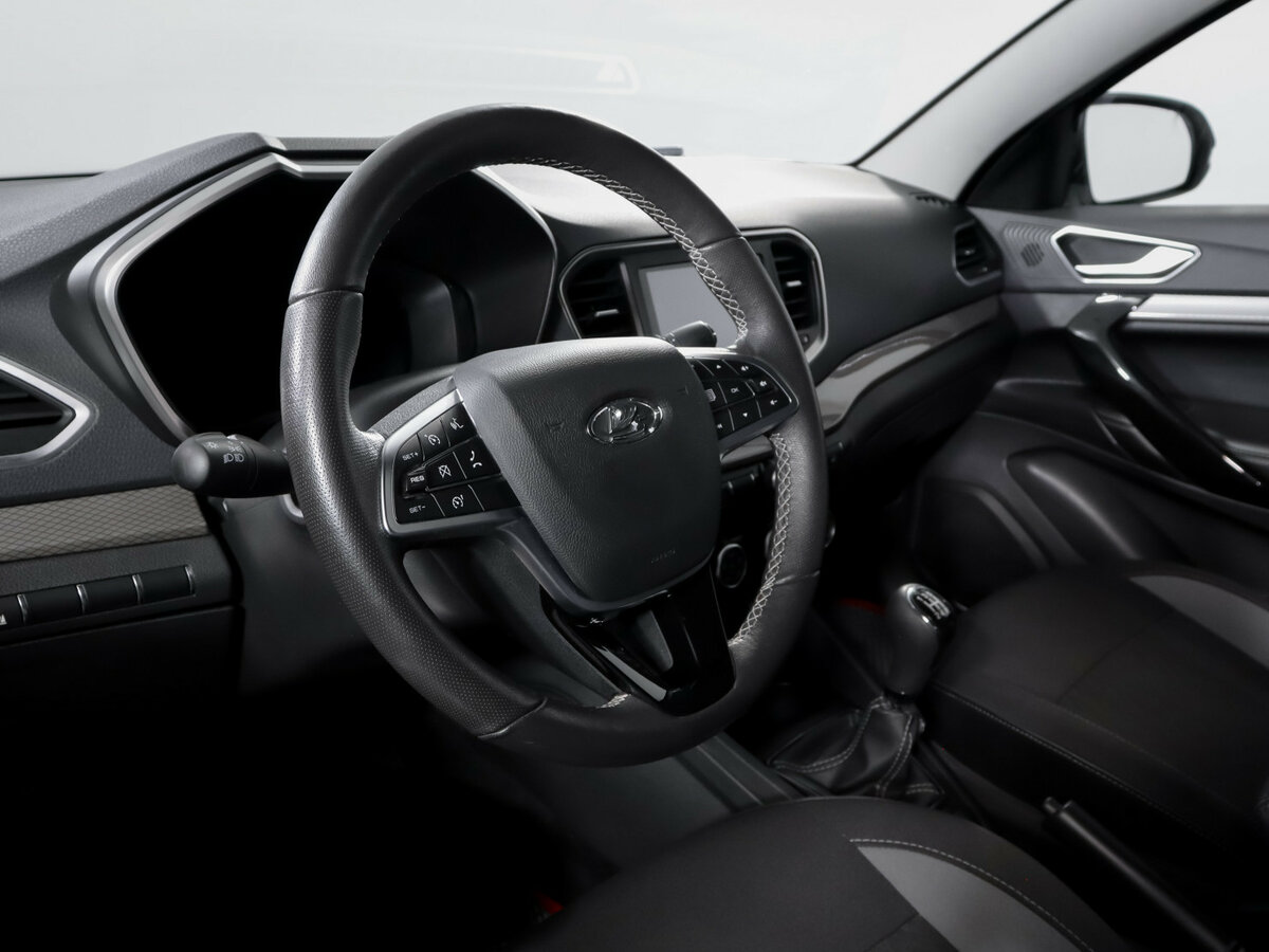 Lada (ВАЗ) Vesta с пробегом — 2023 год. Фото: #10