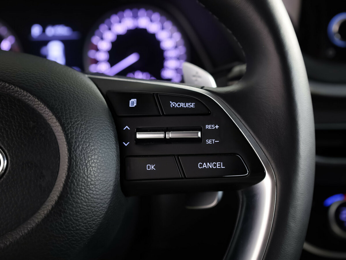 Hyundai Sonata с пробегом — 2022 год. Фото: #9