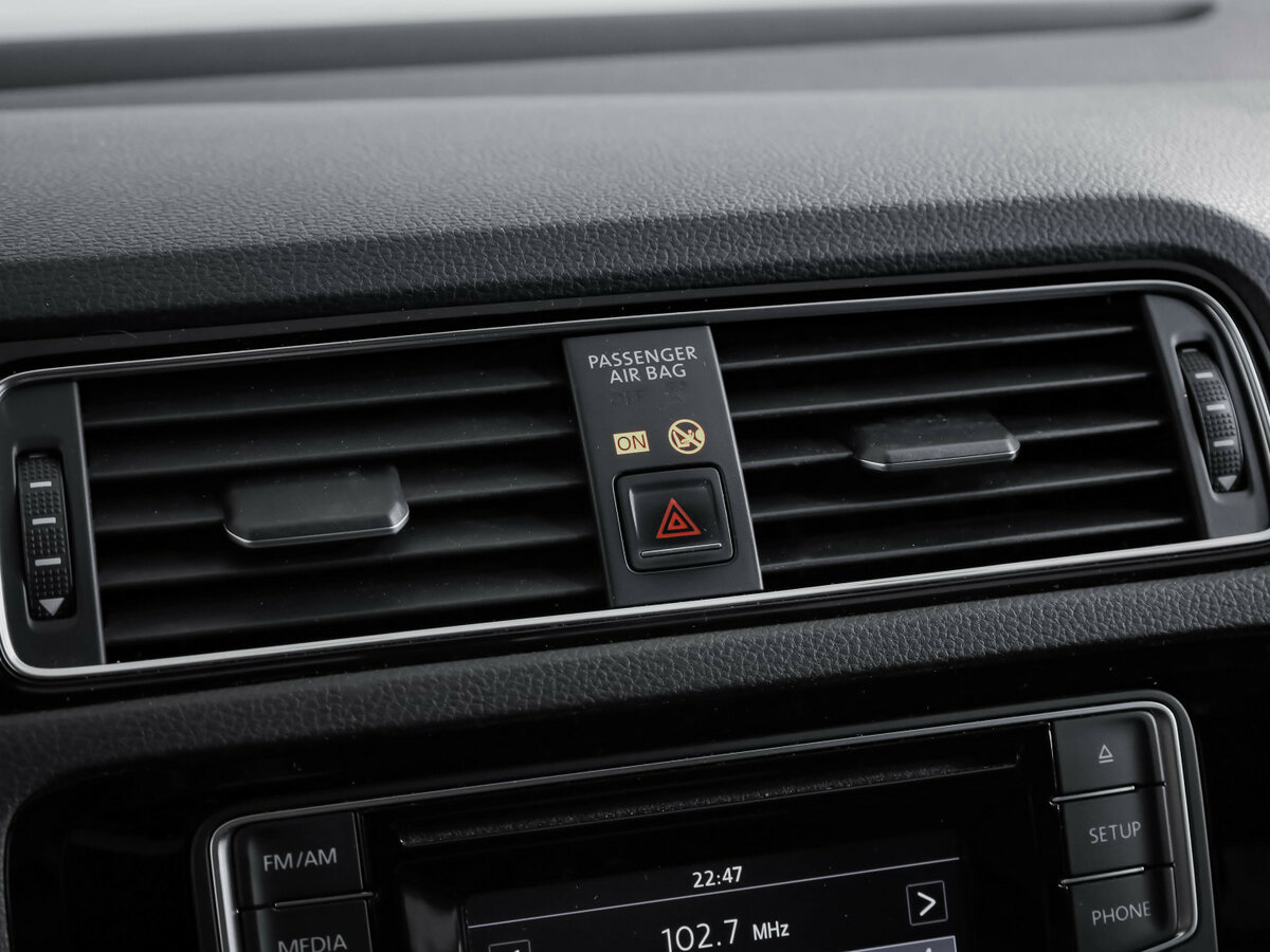 Volkswagen Jetta с пробегом — 2017 год. Фото: #11