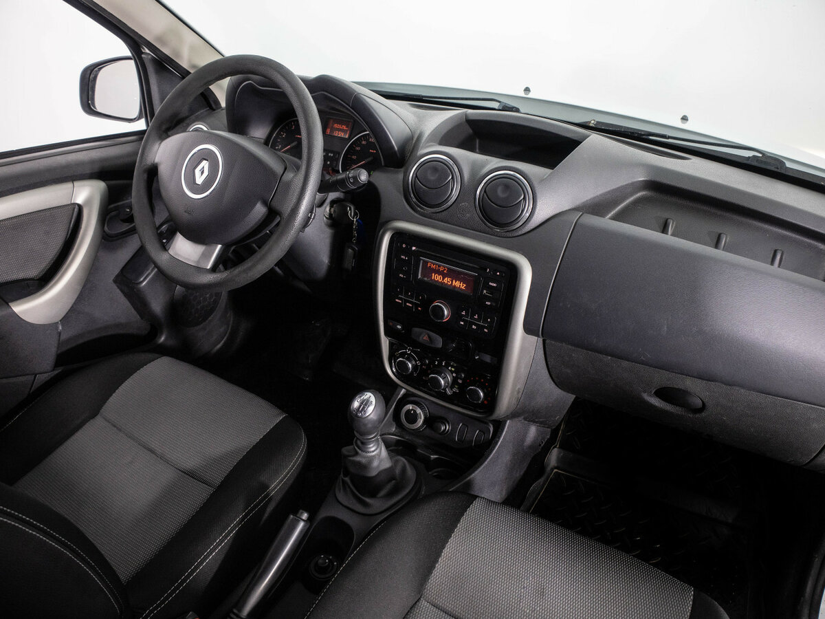 Renault Duster с пробегом — 2014 год. Фото: #14