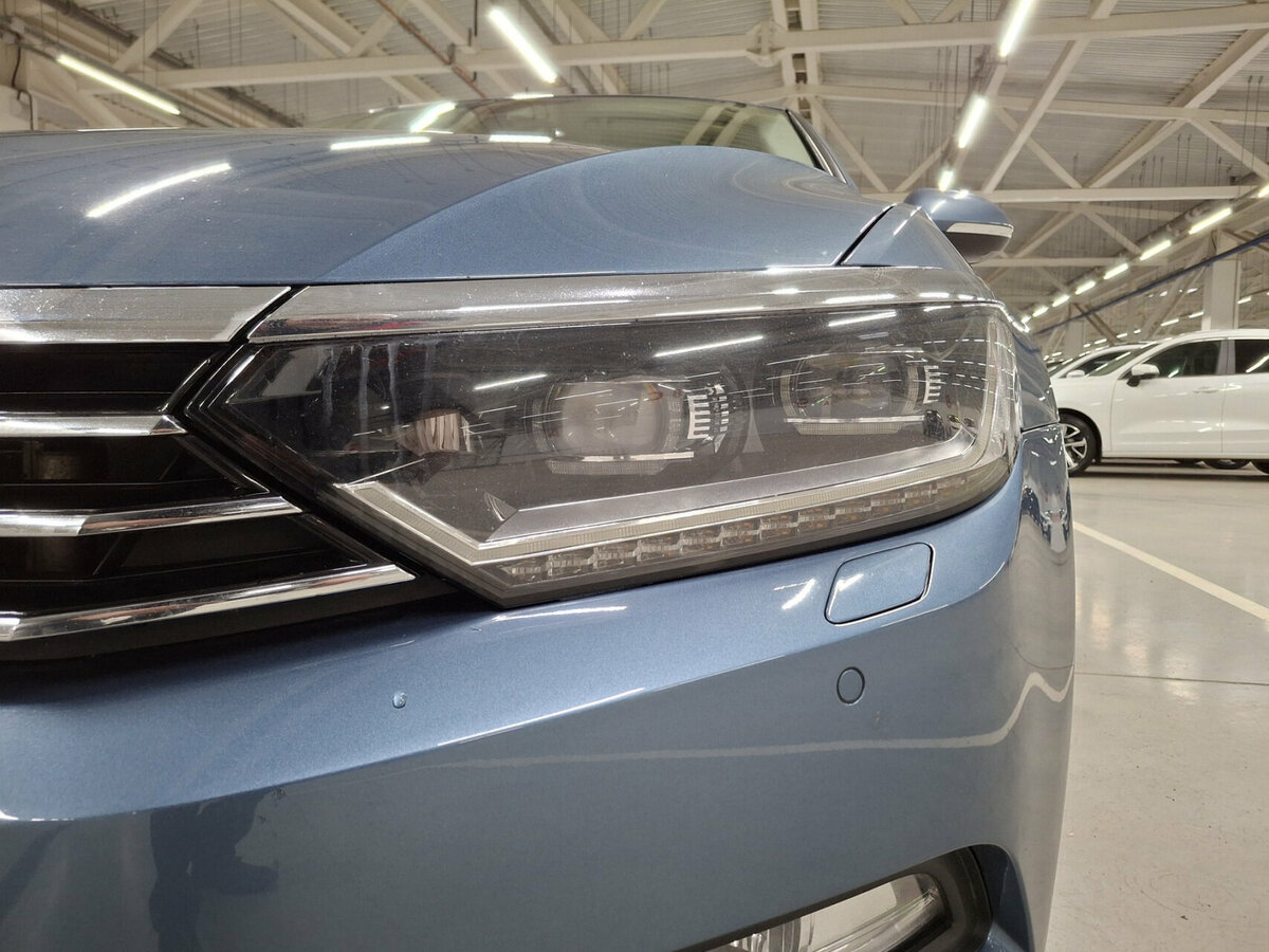 Volkswagen Passat с пробегом — 2018 год. Фото: #16