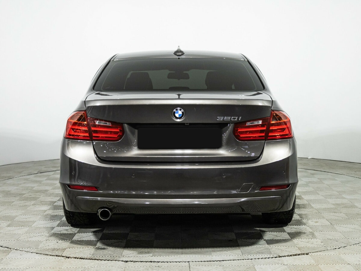 BMW 3 серии с пробегом — 2015 год. Фото: #5