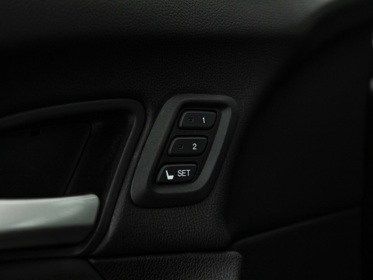 Honda Crosstour с пробегом — 2014 год. Фото: #13