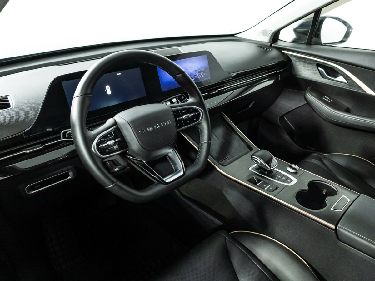 OMODA C5 с пробегом — 2024 год. Фото: #10