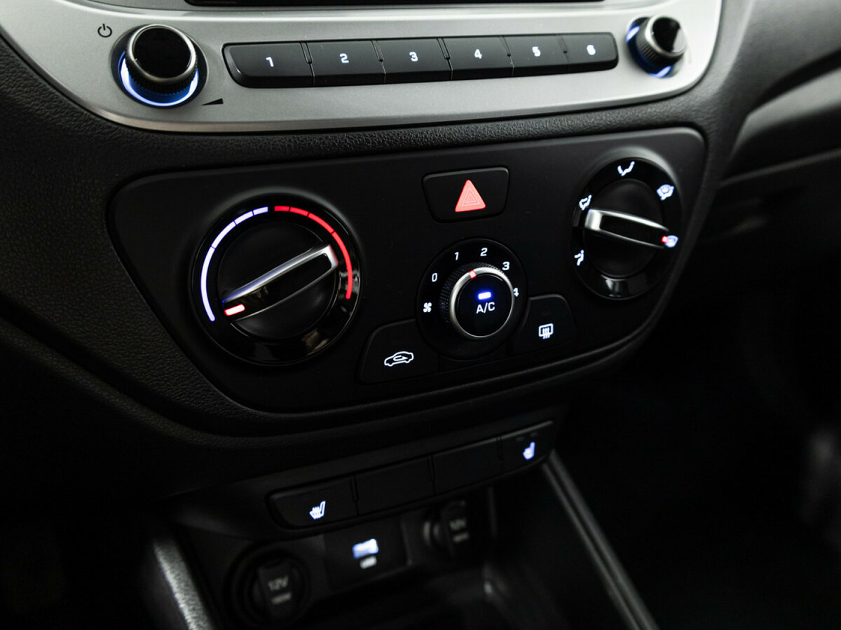 Hyundai Solaris с пробегом — 2020 год. Фото: #15