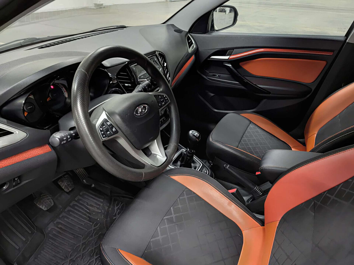 Lada (ВАЗ) Vesta с пробегом — 2019 год. Фото: #14