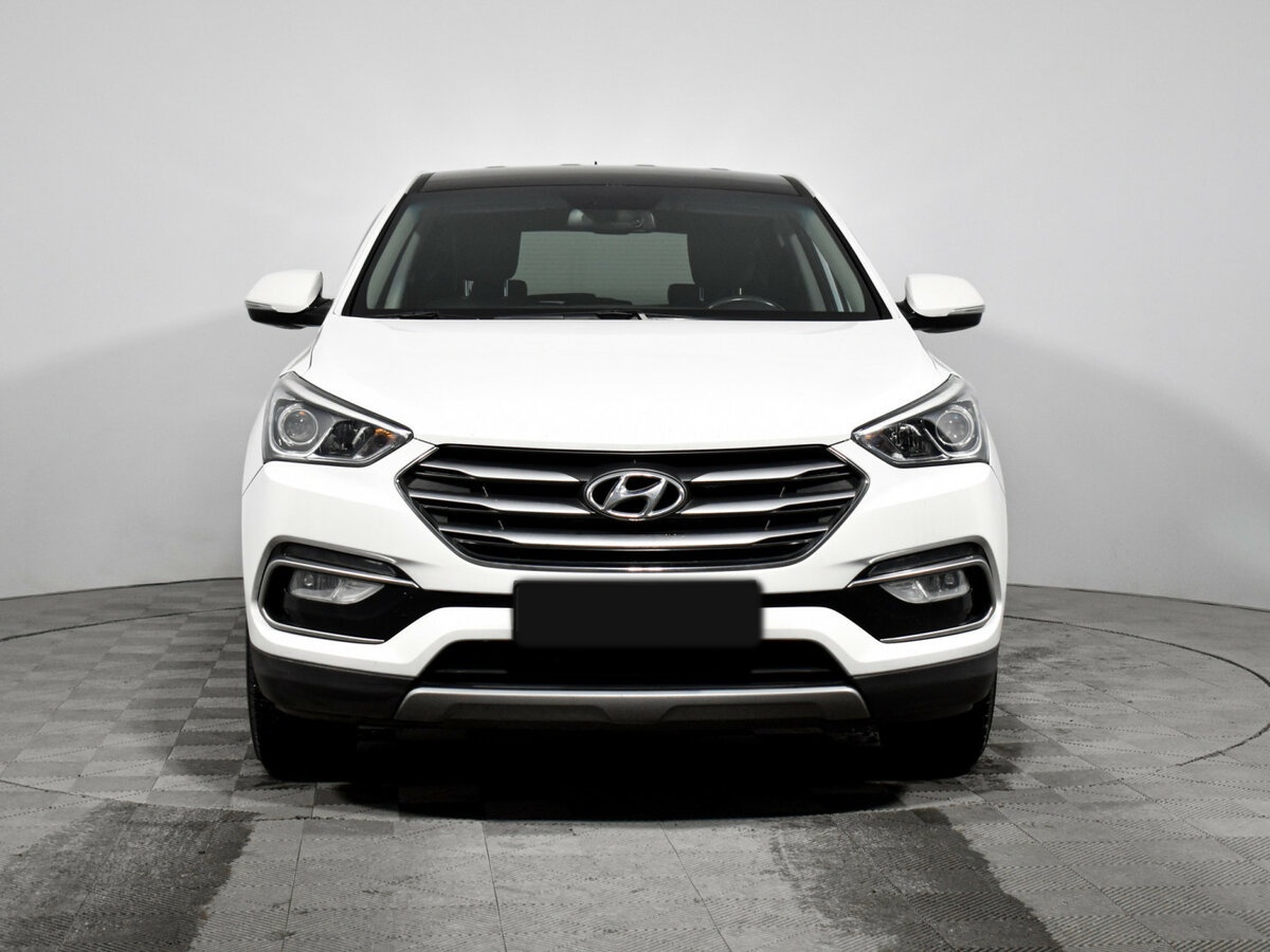 Hyundai Santa Fe с пробегом — 2015 год. Фото: #1