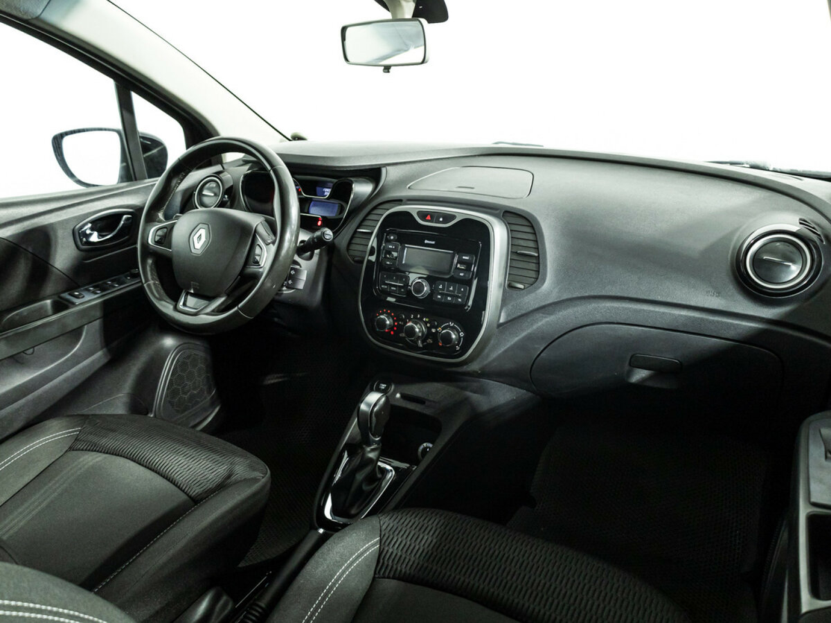 Renault Kaptur с пробегом — 2018 год. Фото: #8