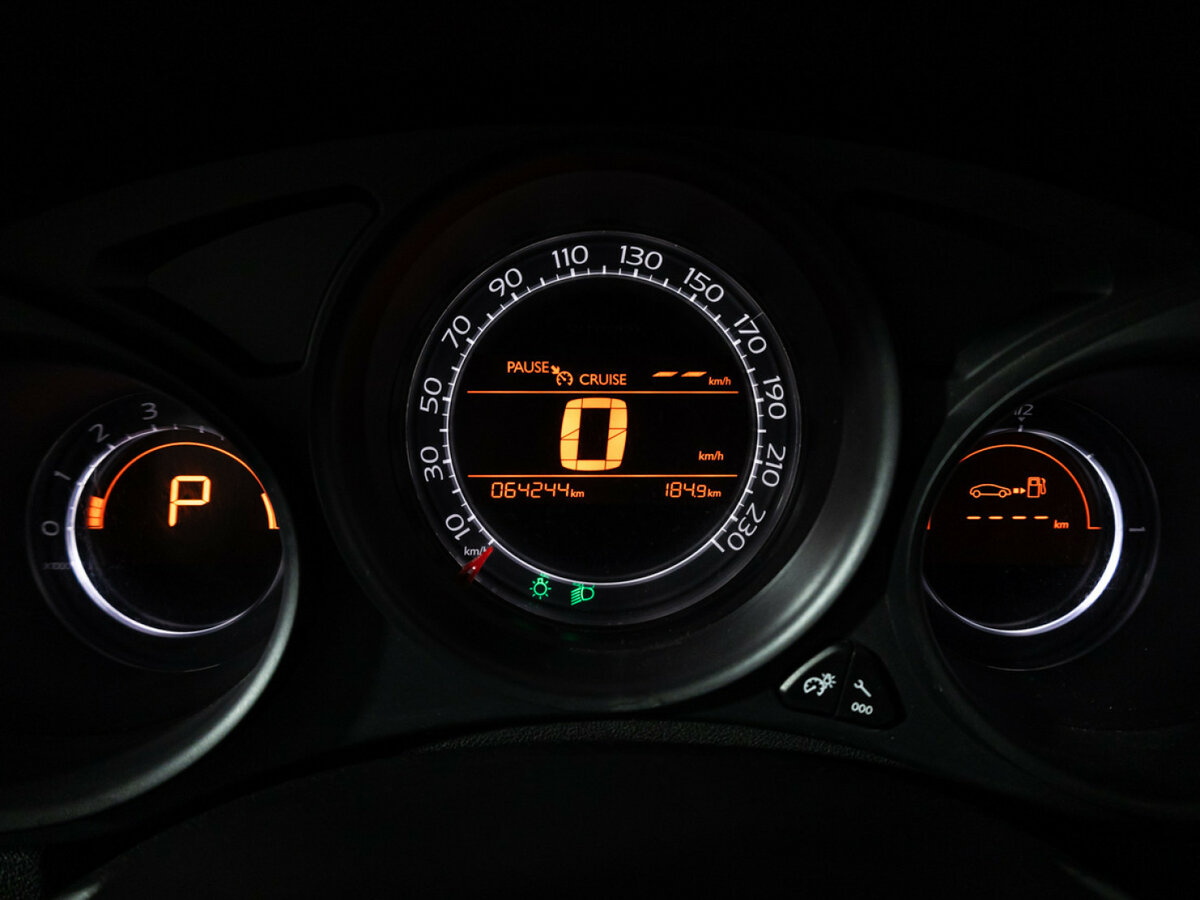 Citroen C4 с пробегом — 2012 год. Фото: #11