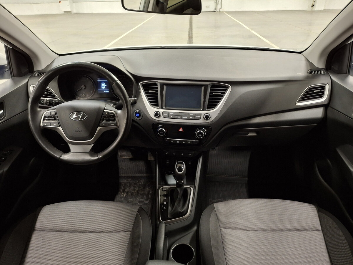 Hyundai Solaris с пробегом — 2017 год. Фото: #13